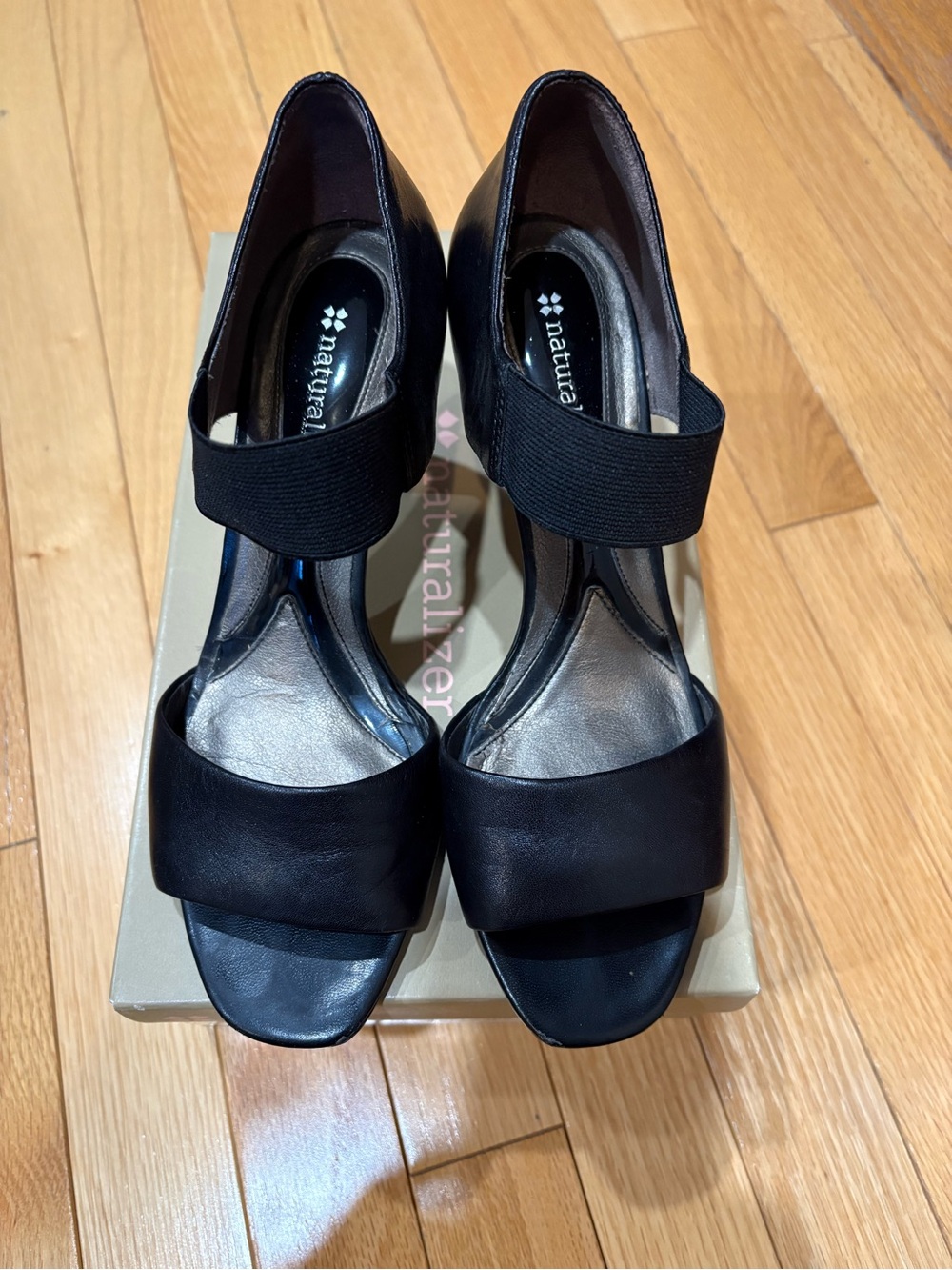 Naturalizer Black Open-Toe Elastic Strap Block Heels, size 7 - Picture 2 of 12